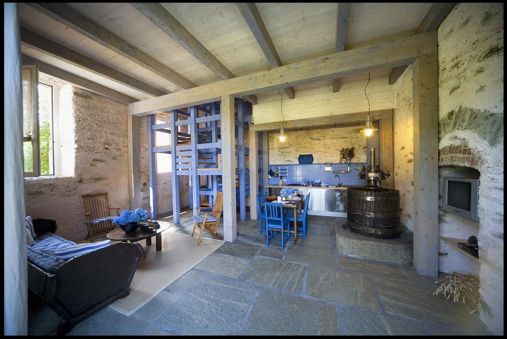 Agriturismo Famiglia Al Castello Di Bagnolo Bagnolo Piemonte Værelse billede