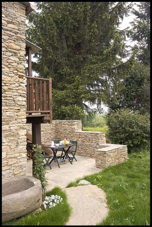 Agriturismo Famiglia Al Castello Di Bagnolo Bagnolo Piemonte Værelse billede