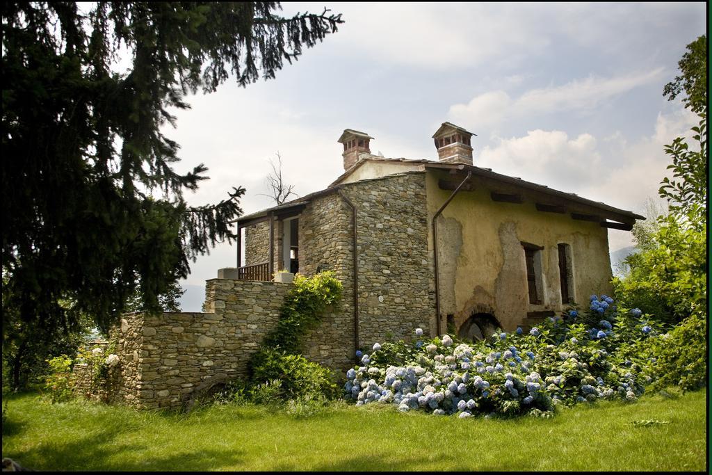 Agriturismo Famiglia Al Castello Di Bagnolo Bagnolo Piemonte Værelse billede