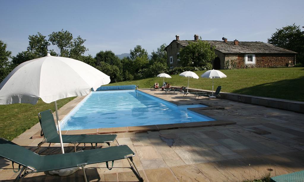 Agriturismo Famiglia Al Castello Di Bagnolo Bagnolo Piemonte Eksteriør billede
