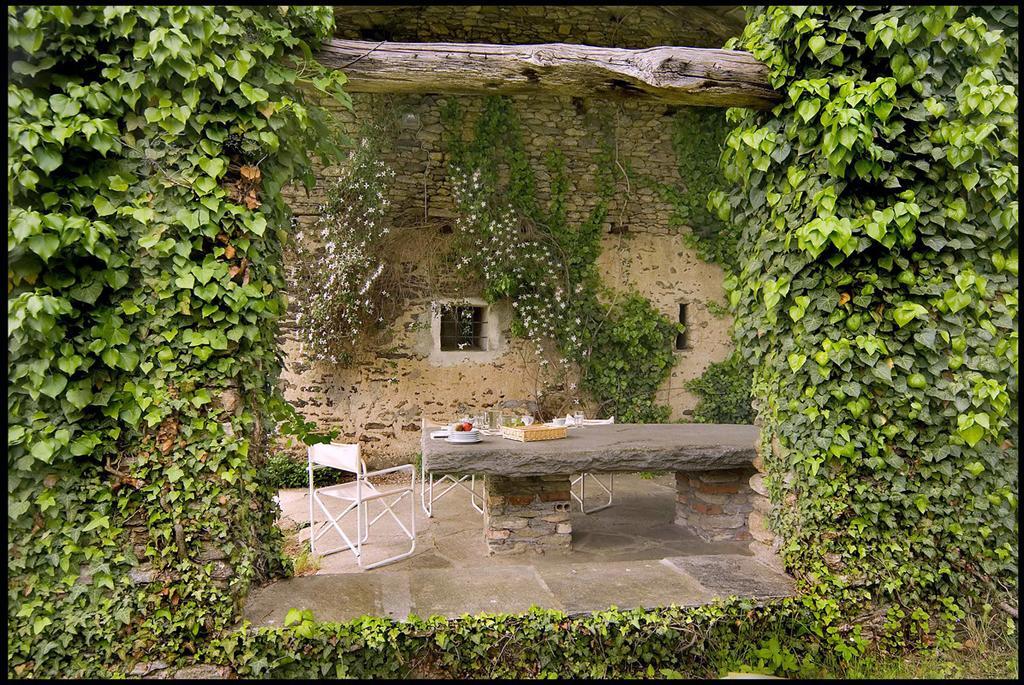 Agriturismo Famiglia Al Castello Di Bagnolo Bagnolo Piemonte Værelse billede
