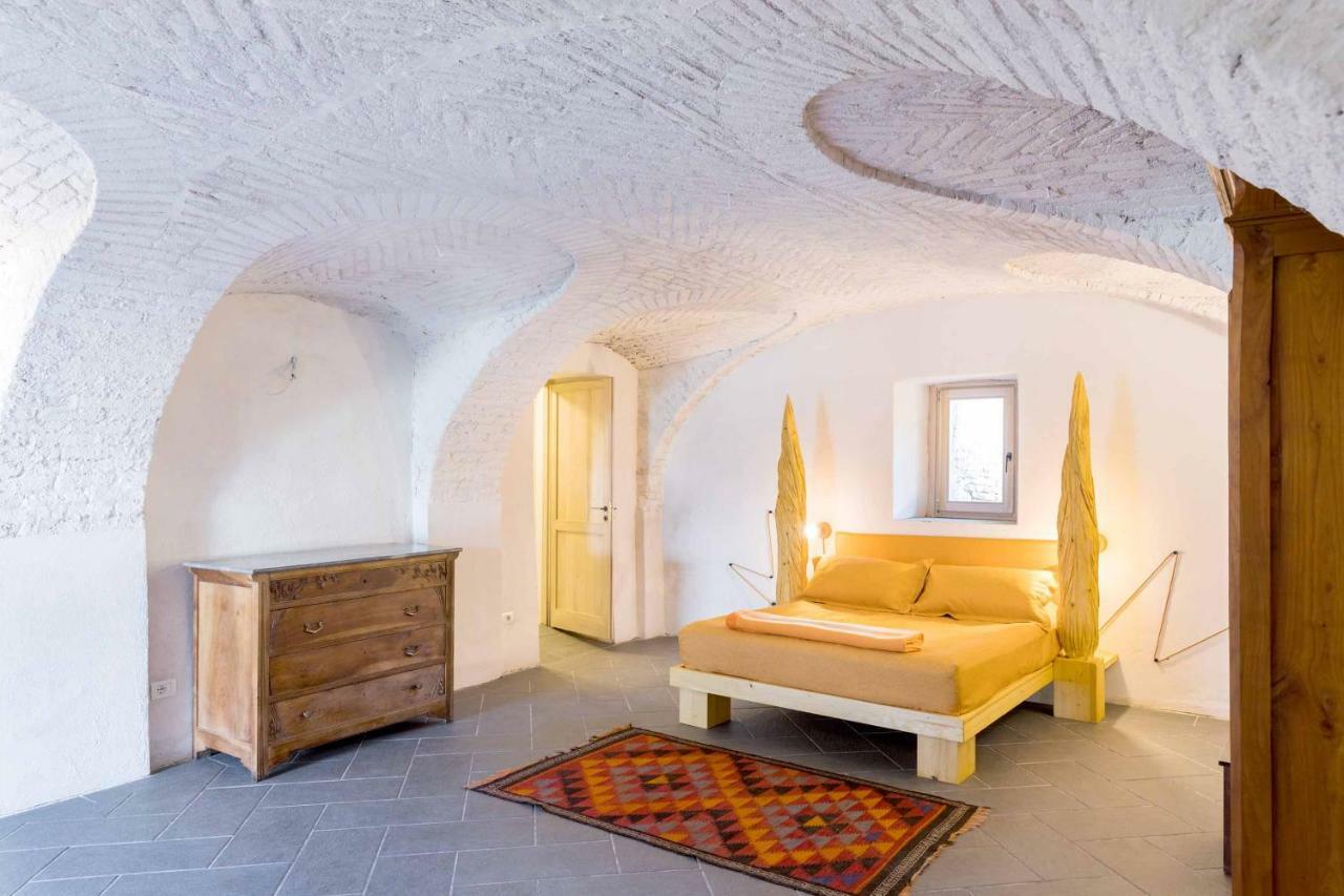 Agriturismo Famiglia Al Castello Di Bagnolo Bagnolo Piemonte Eksteriør billede
